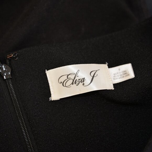 Eliza J Bell Sleeve Black Crepe Shift Dress Sz 6 - Picture 4 of 7
